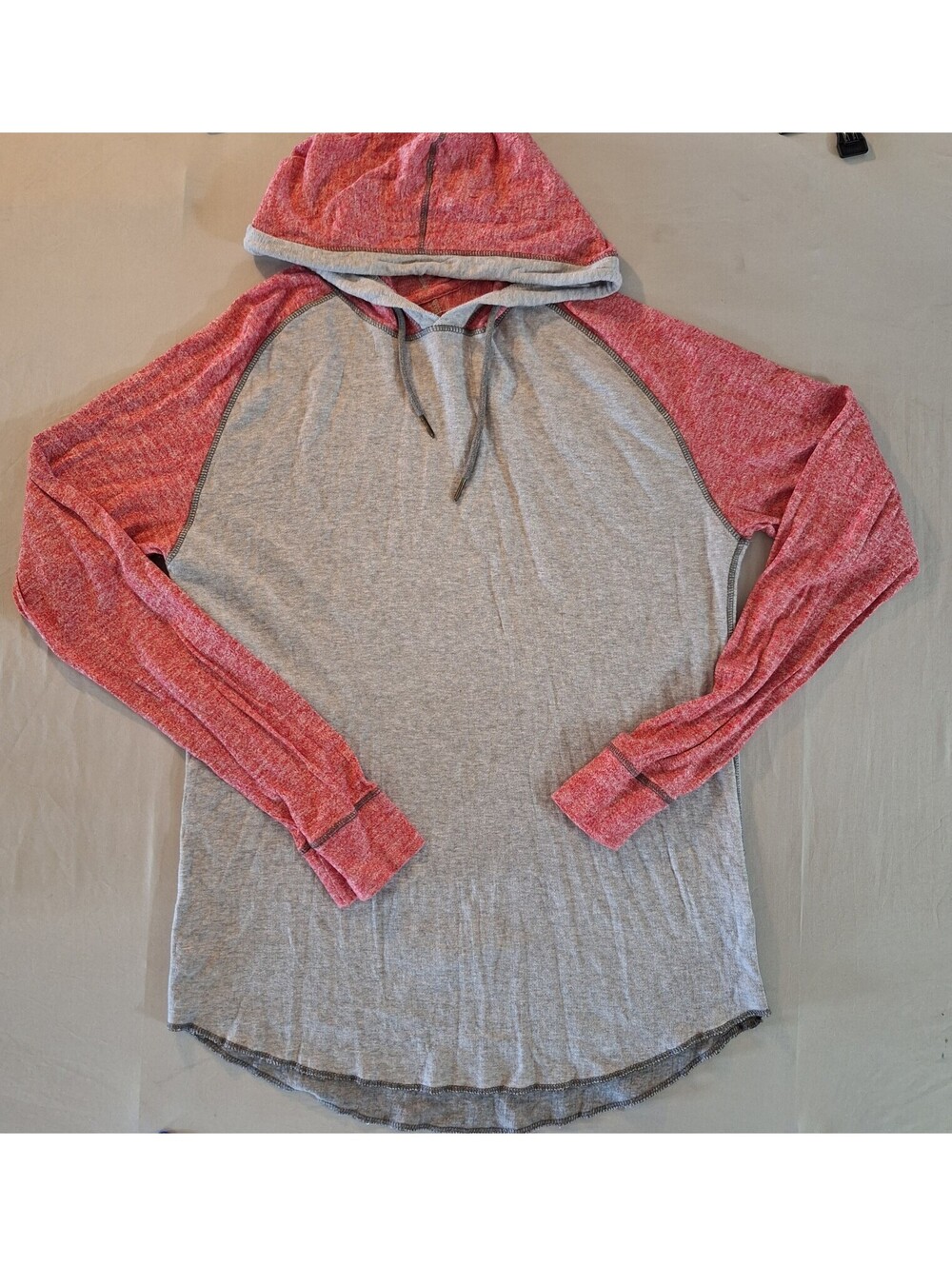 BKE Hoodie Shirt Mens Large Gray Red Long Sleeve Pullover Casual Lightweight